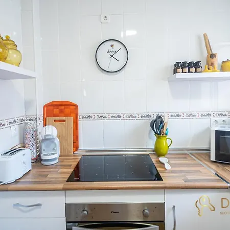 En Ocho Canos Con Wifi Apartamento Ronda