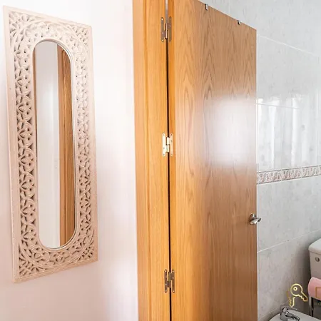 En Ocho Canos Con Wifi Apartment